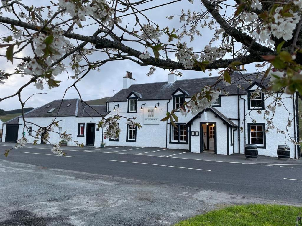 The Gordon Arms Restaurant With Rooms Yarrow Exteriér fotografie